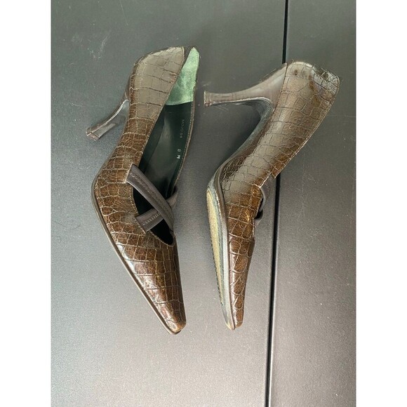 Donald Pliner pointed toe heels - Picture 2 of 7